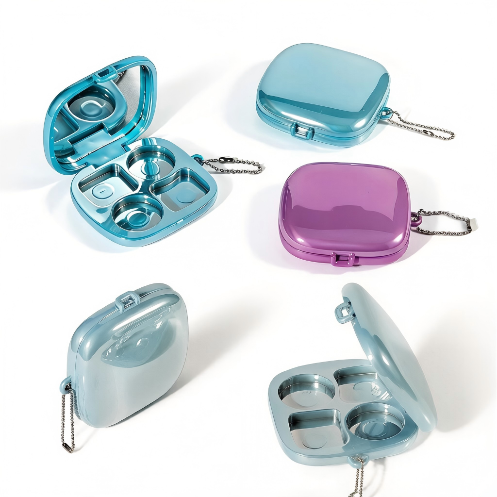 Square 4-Pan Eyeshadow Palette Case with Mirror & Chain | Snap Closure | ABS Plastic | 7ml | In Stock